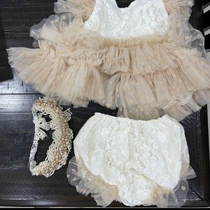 Selling photoshoot outfit. Never worn size 6-12 months. Original price $85